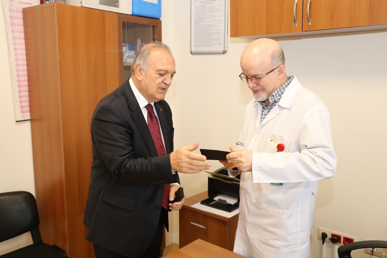 Başkan Kurdoğlu’ndan 14 Mart Tıp Bayramında Sağlık Çalışanlarına Ziyaret